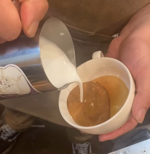 どうも昨日でようやく自身の体重が結構増えてたと自覚した店主で...